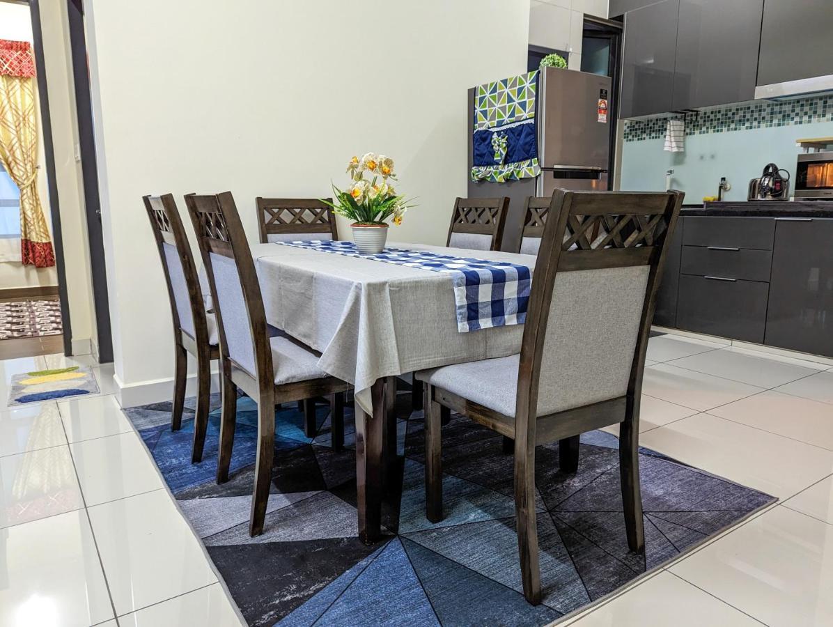 פוטראג'איה Az Homestay מראה חיצוני תמונה
